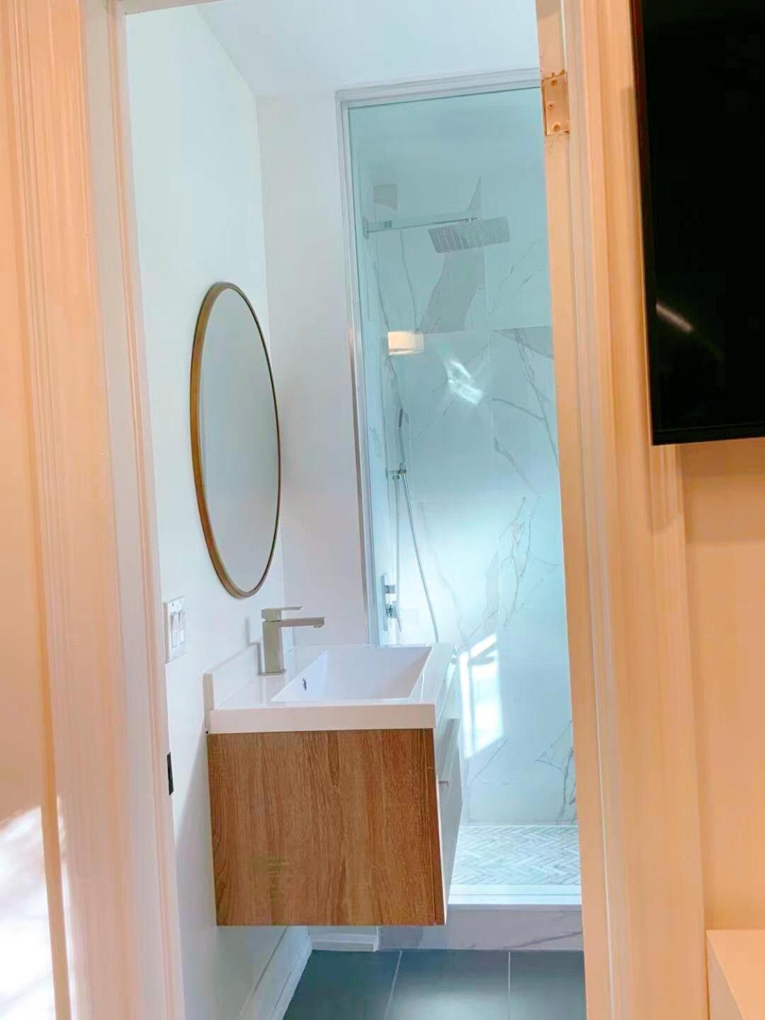 Leaside Garden Guesthouse 토론토 외부 사진