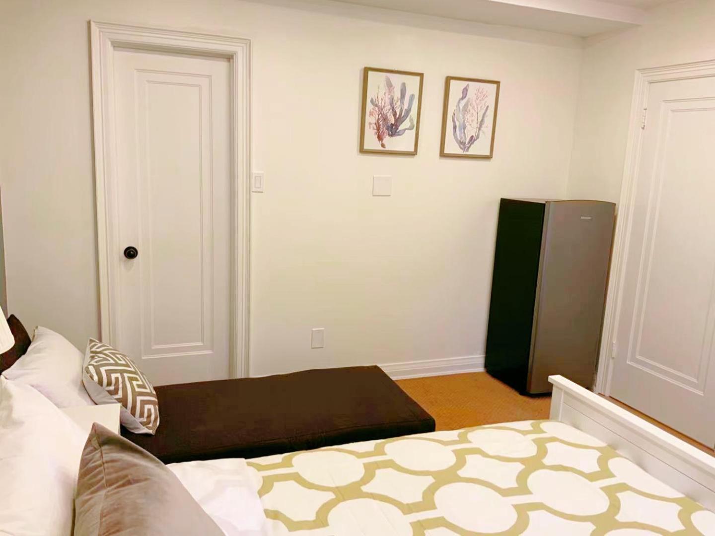 Leaside Garden Guesthouse 토론토 외부 사진